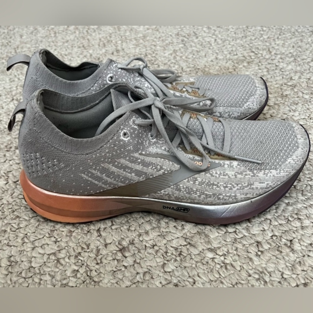 Womens size 10.5 brooks tennis shoes